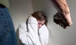 邻居爆料家暴怎么办呢视频,如何迅速应对与求助